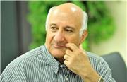 افزایش ثروتمندان و فقرا/ محمد طبیبیان: میلیاردر شدنِ هر فرد برابر است با فقیر شدن  هزاران نفر