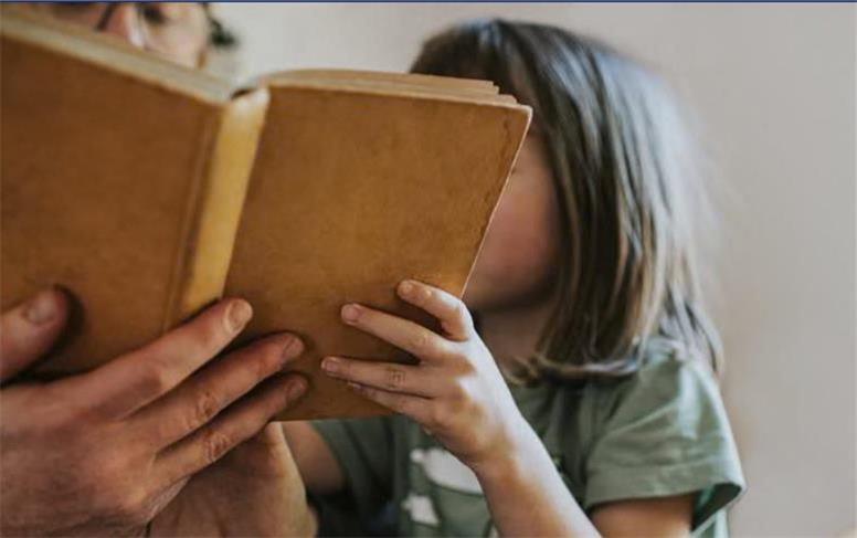 چگونه والدین در ۲۰۲۵ کودکان را به خواندن کتاب علاقمند کردند؟
