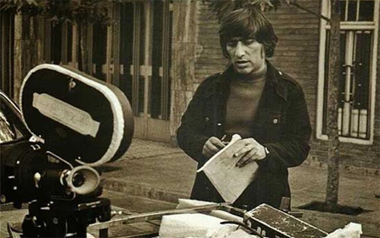 خاموشی نمایشنامه‌نویس هویت ایرانی