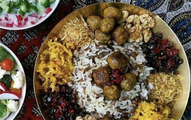 خوراک «چلو ماش‌پلو با گفت (کوفته ریزه)»؛ غذایی اصیل از دوره صفویه