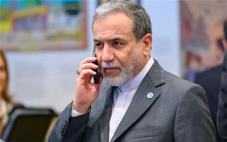 عراقچی در مصاحبه با ان بی سی نیوز: رهبر و رئیس‌جمهور ایران در قید حیات هستند