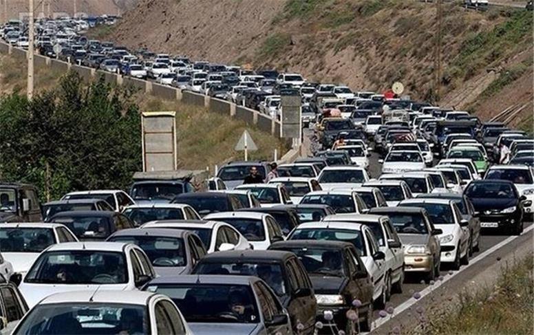 جاده چالوس و آزادراه پردیس یک‌طرفه شد
