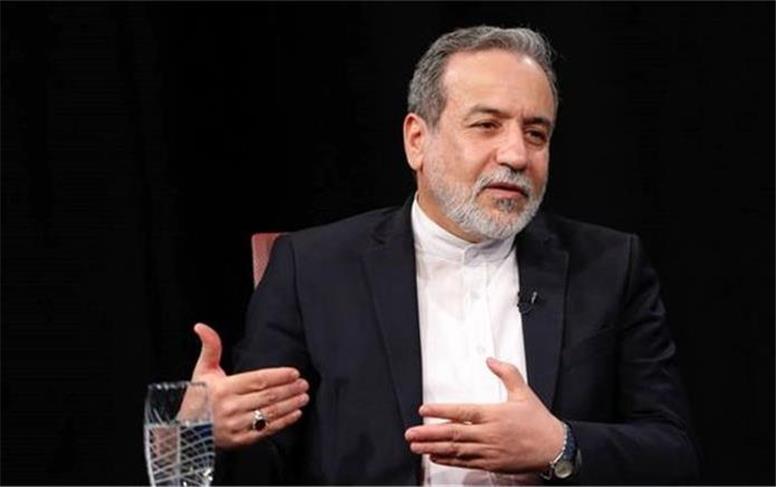 تجمع نظامی اطراف ایران بی‌فایده است