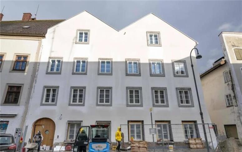 جنجال بازسازی خانه هیتلر و تبدیل آن به کلانتری