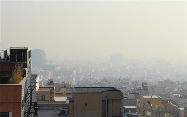 تهران غرق در دود