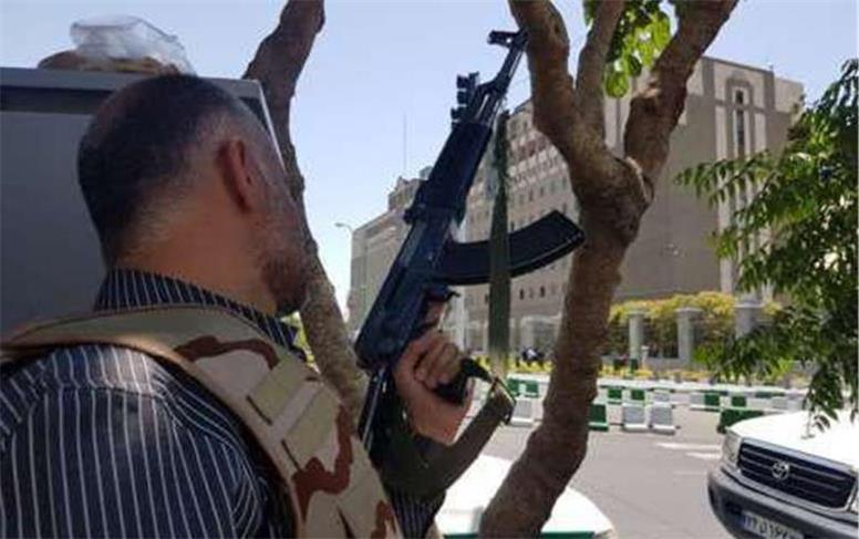 حمله تروریستی در نزدیکی مسجد جامع سراوان