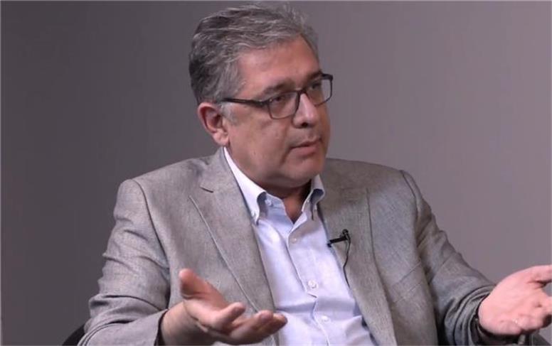 برای ترامپ مهم نیست تاج باشد یا عمامه!
