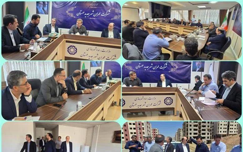 نشست مدیران شرکت عمران با معاونین وزارت نیرو درشهرمهستان
