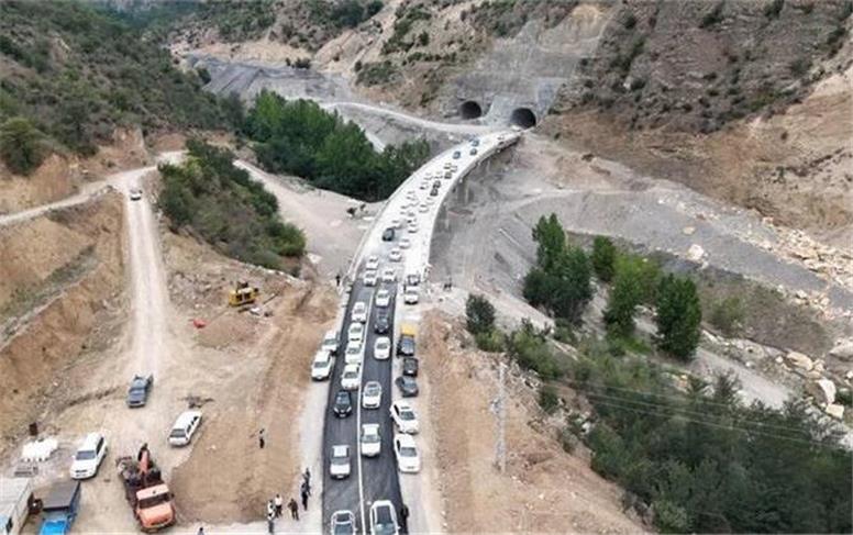 سقوط مرگبار ون در جاده هراز
