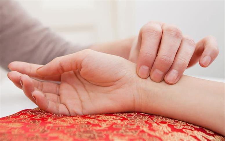 تمرکز طب سنتی بر پیشگیری و جلوگیری از انتشار بیماری ها است