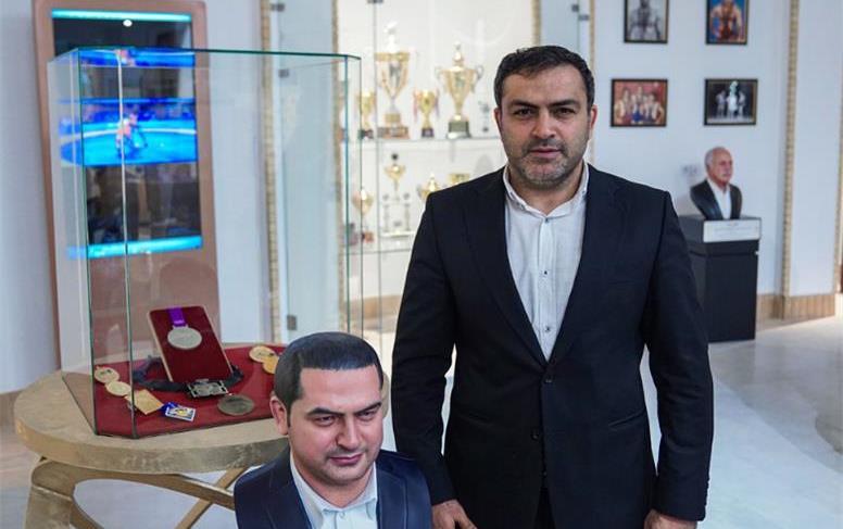 اهدای دو مدال نقره به فدراسیون کشتی