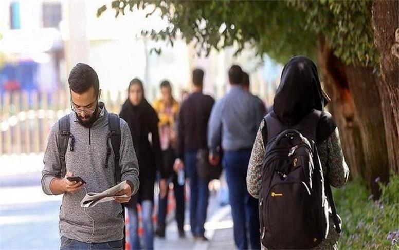 ایرانِ ناراضی، اما امیدوار به اصلاح / دو پیمایش ملی جدید چه تصویری از جامعه امروز می‌دهند؟