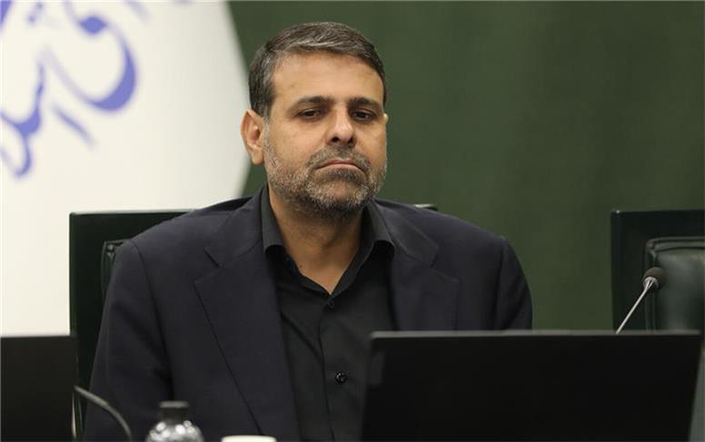 احمد نادری: خطر جنگ جدی است؛ ایران باید تهدیدها را جدی بگیرد و برای توافق آماده باشد
