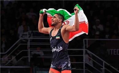 یک ایرانی مقتدرترین آزادکار جهان شد