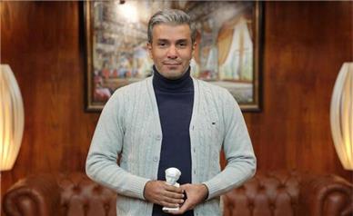 آریا عظیمی‌نژاد: لطفا به من جایزه ندهید!