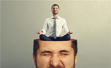 بزرگ‌ترین سرچشمه اضطراب انسان چیست؟