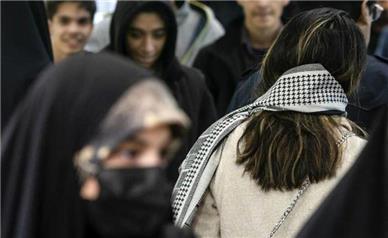 دعوای حجاب بر سر دین نبود، بر سر فرمانبری بود
