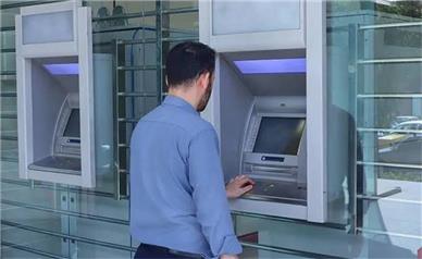 آیا اختلال بانک‌های کشور برطرف شد؟