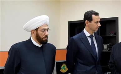 عالی ترین مقام اسلامی سوریه در قفس