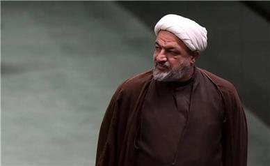 کسی حریف رسایی نمی‌شود!