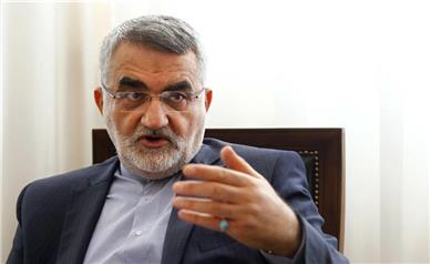 بروجردی: راه خروج از وضعیت «نه جنگ نه صلح»، مذاکره با پشتوانه قدرت نظامی