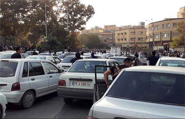 تجمعات در قم؛ دستگیری حداقل ۲۰ نفر توسط نهادهای امنیتی