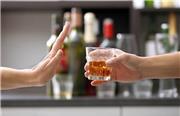 رئیس سازمان امور اجتماعی: ۱۰درصد افراد بالغ الکل مصرف می کنند/ افزایش صیغه‌یابی در فضای مجازی